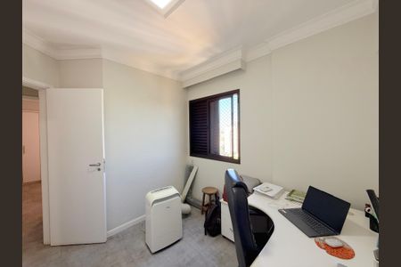 Apartamento à venda com 120m², 2 quartos e 2 vagasQuarto