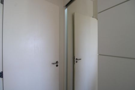 Apartamento à venda com 70m², 2 quartos e 1 vagaSuíte - Closet fechado, porta de espelho
