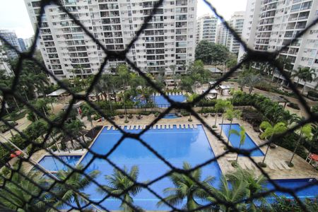 Apartamento à venda com 70m², 2 quartos e 1 vagaÁrea comum - Piscina