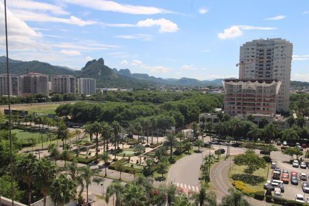 Apartamento à venda com 70m², 2 quartos e 1 vagaSala - Varanda