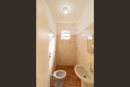 Casa à venda com 140m², 4 quartos e 3 vagasBanheiro da casa 02
