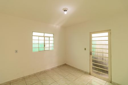 Casa à venda com 140m², 4 quartos e 3 vagasSala da casa 02