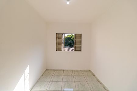 Casa à venda com 140m², 4 quartos e 3 vagasQuarto 02 da casa 01