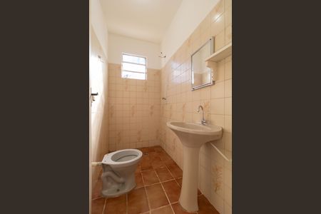 Casa à venda com 140m², 4 quartos e 3 vagasBanheiro da casa 02