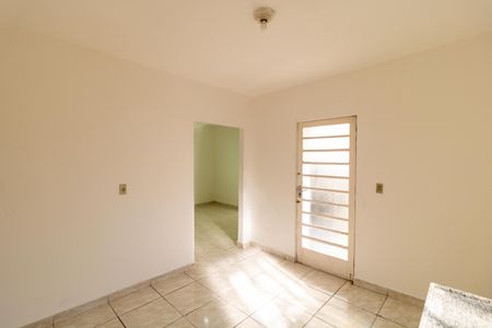 Casa à venda com 140m², 4 quartos e 3 vagasCozinha da casa 02