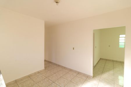 Casa à venda com 140m², 4 quartos e 3 vagasCozinha da casa 02