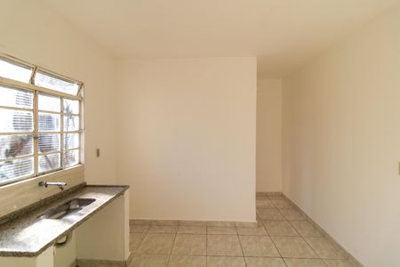 Casa à venda com 140m², 4 quartos e 3 vagasCozinha da casa 02