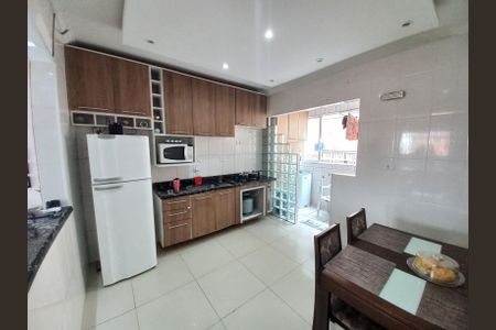 Apartamento para alugar com 71m², 2 quartos e 1 vaga Apartamento para alugar com 71m², 2 quartos e 1 vagaCozinha