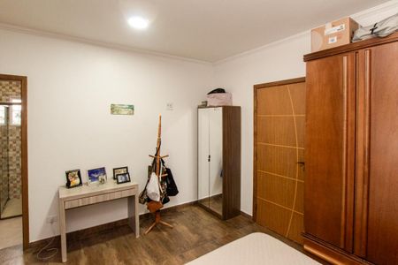 Casa à venda com 320m², 4 quartos e 4 vagasSuíte 3