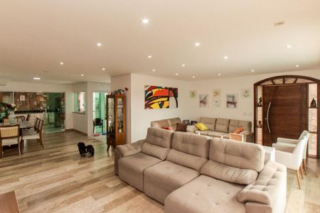 Sala de casa à venda com 4 quartos, 320m² em Vila Irmaos Arnoni, São Paulo