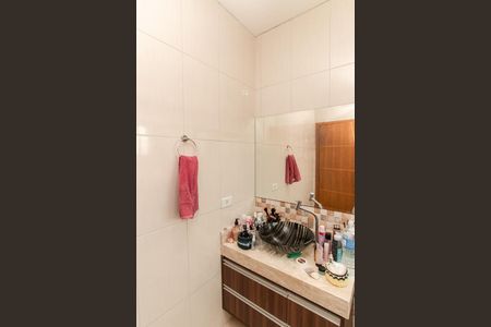 Casa à venda com 320m², 4 quartos e 4 vagasBanheiro da Suíte 2