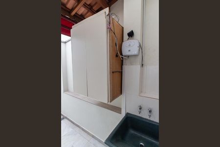 Casa à venda com 320m², 4 quartos e 4 vagasÁrea de Serviço