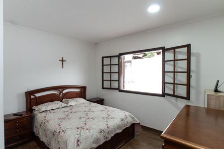 Casa à venda com 320m², 4 quartos e 4 vagasSuíte 1