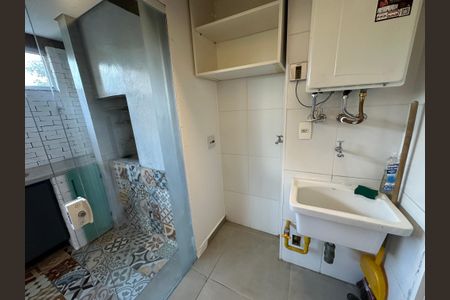 Apartamento à venda com 78m², 2 quartos e 1 vagaÁrea de Serviço