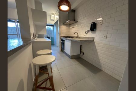 Apartamento à venda com 78m², 2 quartos e 1 vagaCozinha
