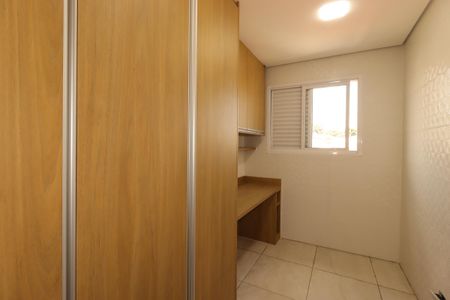 Apartamento à venda com 149m², 3 quartos e 2 vagasQuarto 2