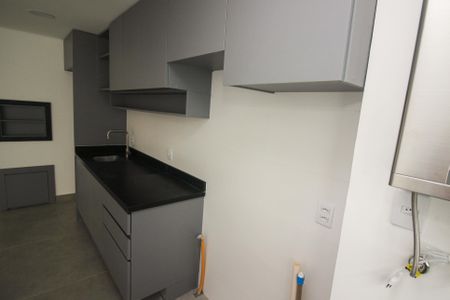 Apartamento à venda com 69m², 2 quartos e 1 vaga Apartamento à venda com 69m², 2 quartos e 1 vagaCozinha e Área de Serviço