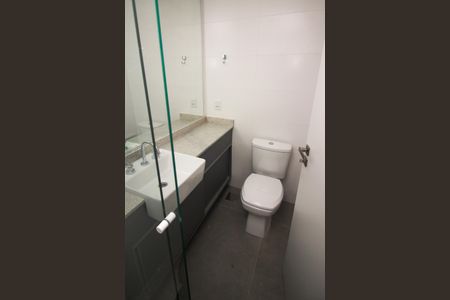 Apartamento à venda com 69m², 2 quartos e 1 vaga Apartamento à venda com 69m², 2 quartos e 1 vagaBanheiro Social