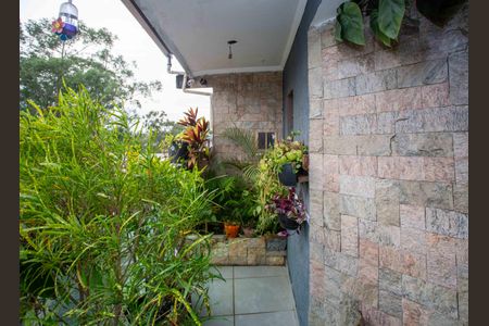 Casa para alugar com 80m², 3 quartos e sem vagaVaranda