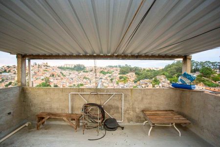 Casa para alugar com 80m², 3 quartos e sem vagaVaranda