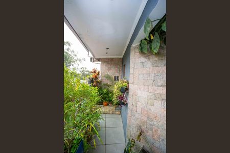 Casa para alugar com 80m², 3 quartos e sem vagaVaranda