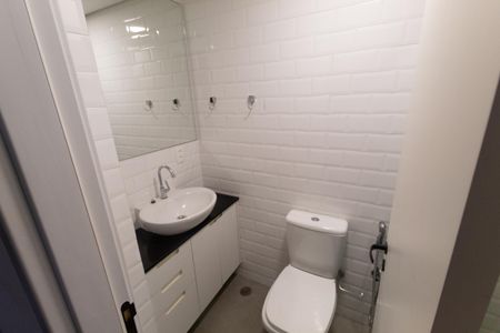 Banheiro de apartamento para alugar com 1 quarto, 20m² em Vila Mariana, São Paulo