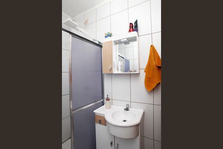 Banheiro de apartamento à venda com 1 quarto, 37m² em Centro Histórico, Porto Alegre