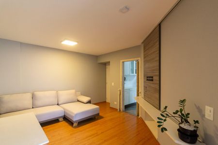 Sala de apartamento para alugar com 3 quartos, 75m² em Jardim Industrial, São Paulo