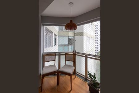 Varanda  de apartamento para alugar com 3 quartos, 75m² em Jardim Industrial, São Paulo