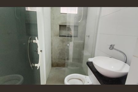 Casa para alugar com 60m², 2 quartos e sem vaga