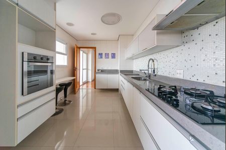 Apartamento à venda com 126m², 3 quartos e 3 vagasCozinha 