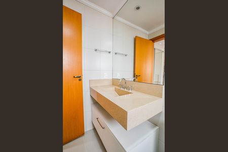 Apartamento à venda com 126m², 3 quartos e 3 vagas Apartamento à venda com 126m², 3 quartos e 3 vagasBanheiro da Suíte 2