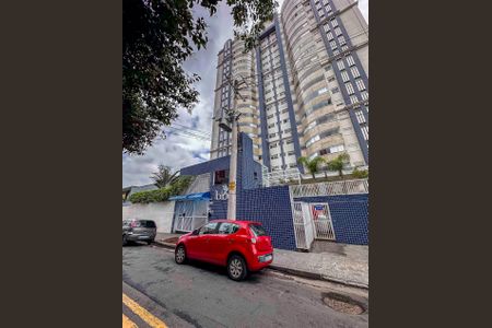 Apartamento à venda com 126m², 3 quartos e 3 vagasFachada e portaria