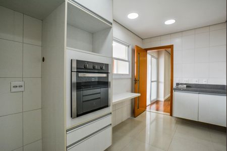 Apartamento à venda com 126m², 3 quartos e 3 vagas Apartamento à venda com 126m², 3 quartos e 3 vagasCozinha