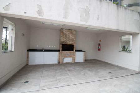 Apartamento à venda com 126m², 3 quartos e 3 vagas Apartamento à venda com 126m², 3 quartos e 3 vagasÁrea comum - Churrasqueira