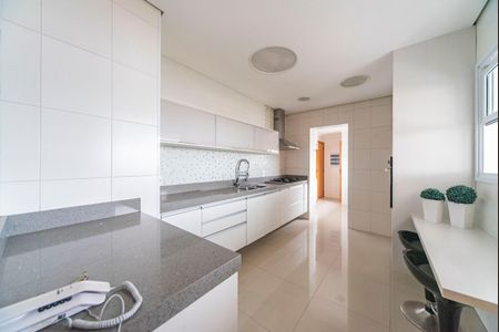 Apartamento à venda com 126m², 3 quartos e 3 vagasCozinha 