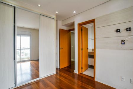 Apartamento à venda com 126m², 3 quartos e 3 vagas Apartamento à venda com 126m², 3 quartos e 3 vagasSuíte 2