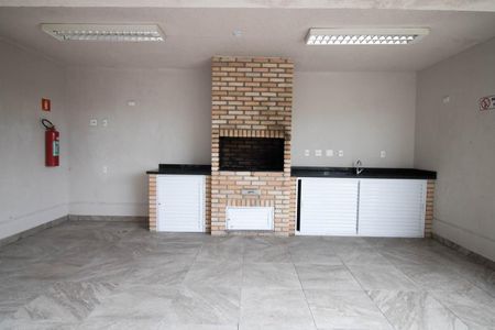 Apartamento à venda com 126m², 3 quartos e 3 vagas Apartamento à venda com 126m², 3 quartos e 3 vagasÁrea comum - Churrasqueira