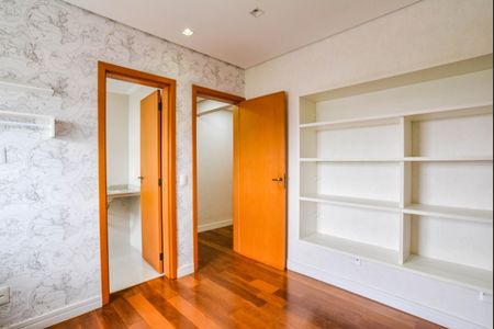 Apartamento à venda com 126m², 3 quartos e 3 vagas Apartamento à venda com 126m², 3 quartos e 3 vagasSuíte 1