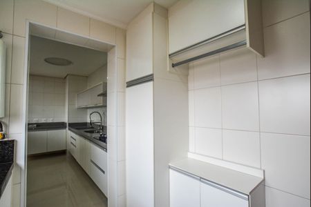 Apartamento à venda com 126m², 3 quartos e 3 vagas Apartamento à venda com 126m², 3 quartos e 3 vagasÁrea de Serviço