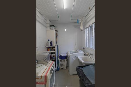 Casa para alugar com 236m², 2 quartos e 2 vagasÁrea de Serviço