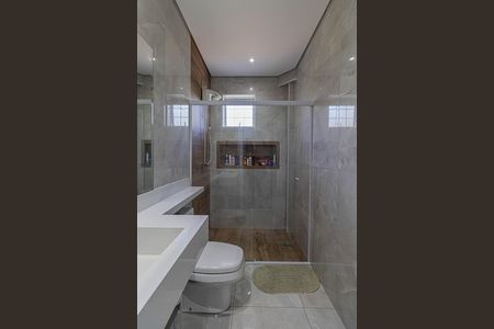 Casa para alugar com 236m², 2 quartos e 2 vagasBanheiro Suíte