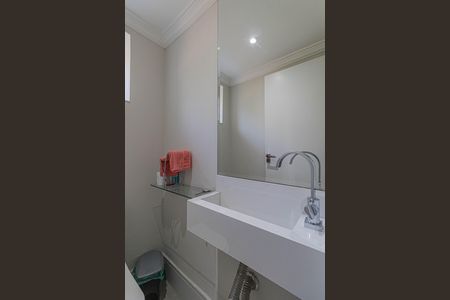 Casa para alugar com 236m², 2 quartos e 2 vagasLavabo