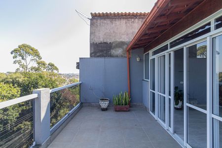 Casa para alugar com 236m², 2 quartos e 2 vagasVaranda 