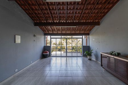Casa para alugar com 236m², 2 quartos e 2 vagasChurrasqueira 