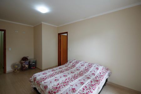 Casa à venda com 220m², 3 quartos e 2 vagasSuíte 3