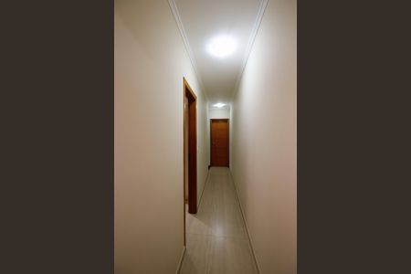 Casa à venda com 220m², 3 quartos e 2 vagasCorredor 