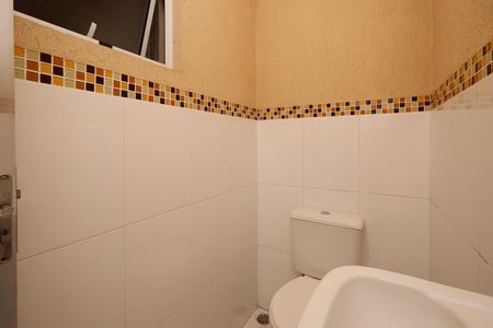 Casa à venda com 220m², 3 quartos e 2 vagasLavabo 2