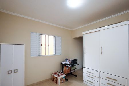 Casa à venda com 220m², 3 quartos e 2 vagasSuíte 2