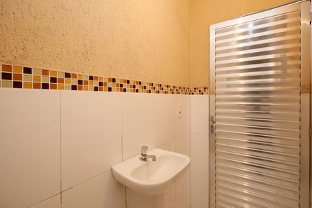 Casa à venda com 220m², 3 quartos e 2 vagasLavabo 2